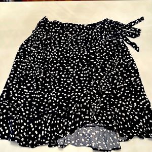J Crew polka dot pull on skirt!